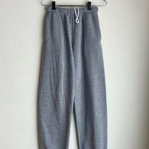 Women’s Los Angeles apparel Heather grey high waist sweats size medium